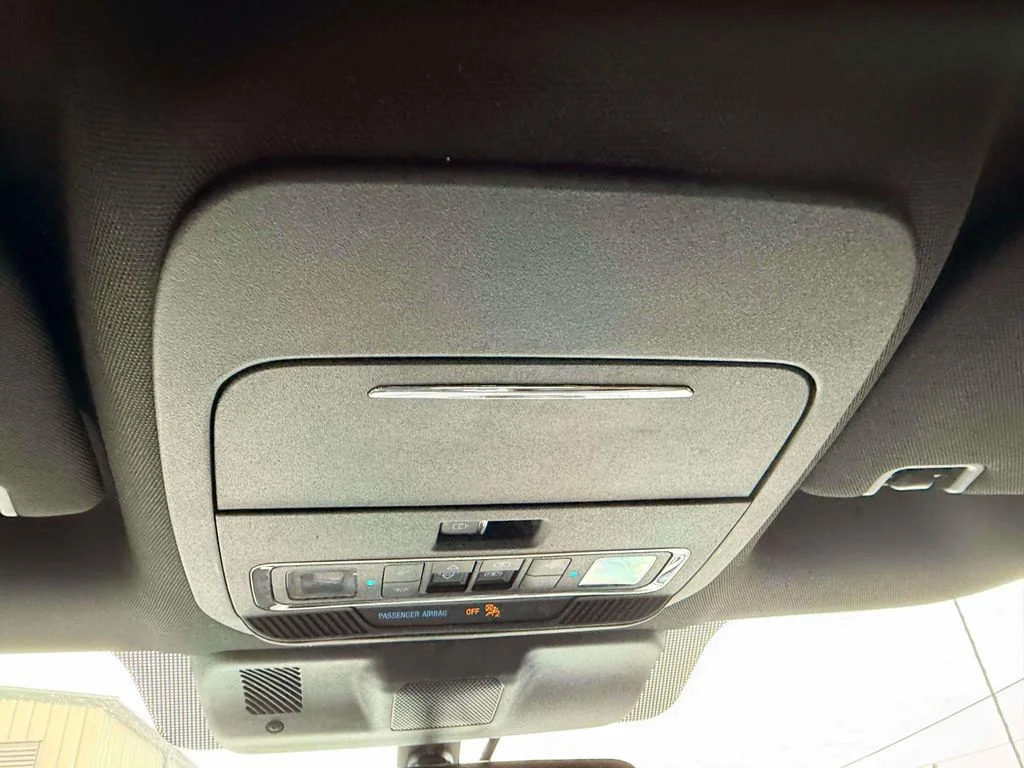 Used 2025 Black Ford Platinum image 24