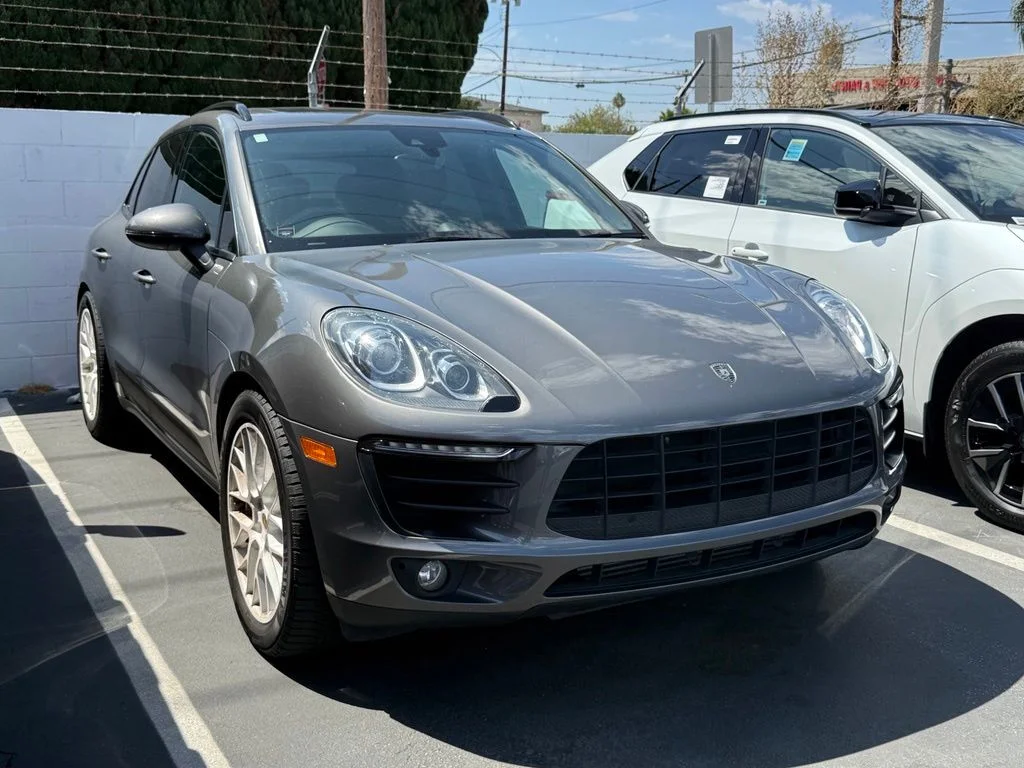 Used 2018  Porsche Sport Edition image 1