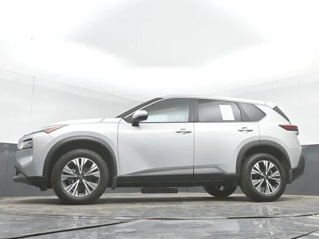 Used 2022 Silver Nissan SV image 42