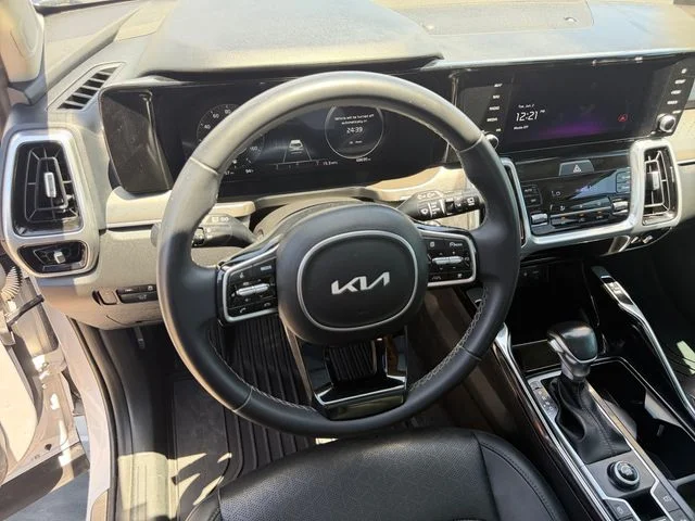 2023 Kia Sorento SX - Photo 9