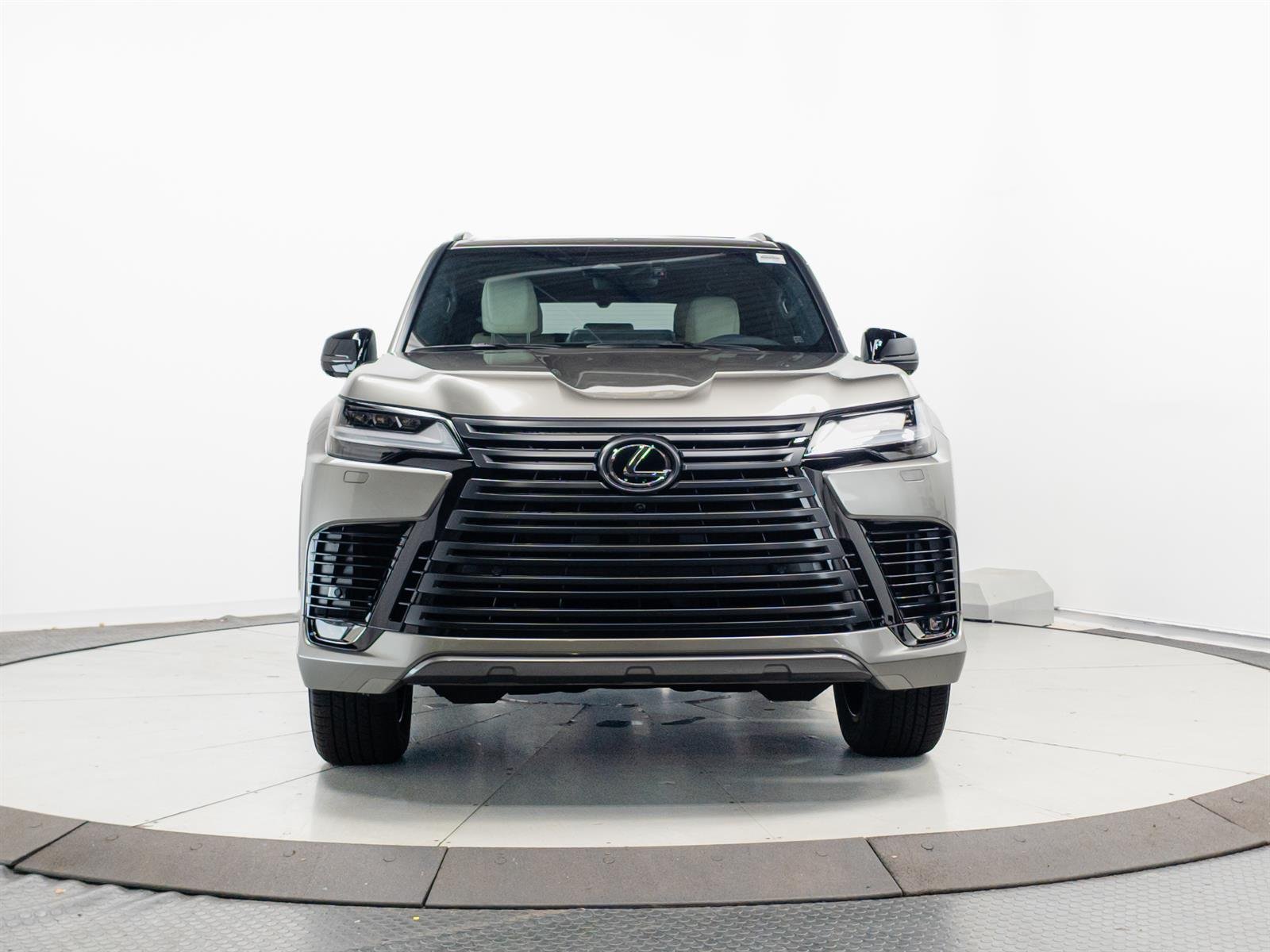 New 2026 Atomic Silver Lexus LX 700h LUXURY image 2