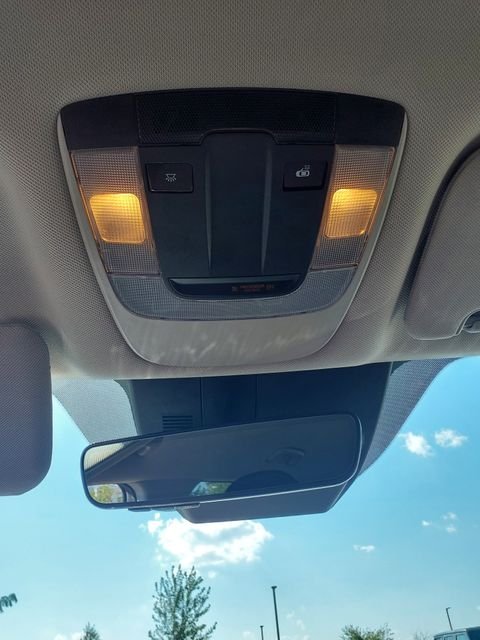 2021 Kia Sorento LX - Photo 32