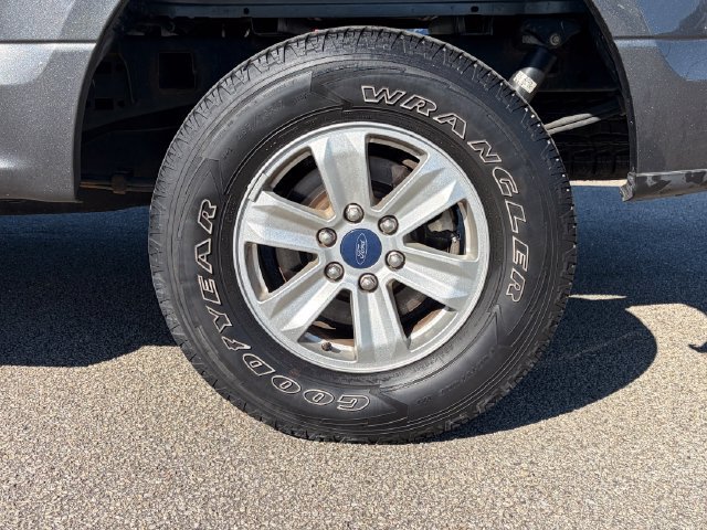 Used 2019 Magnetic Ford XLT image 12
