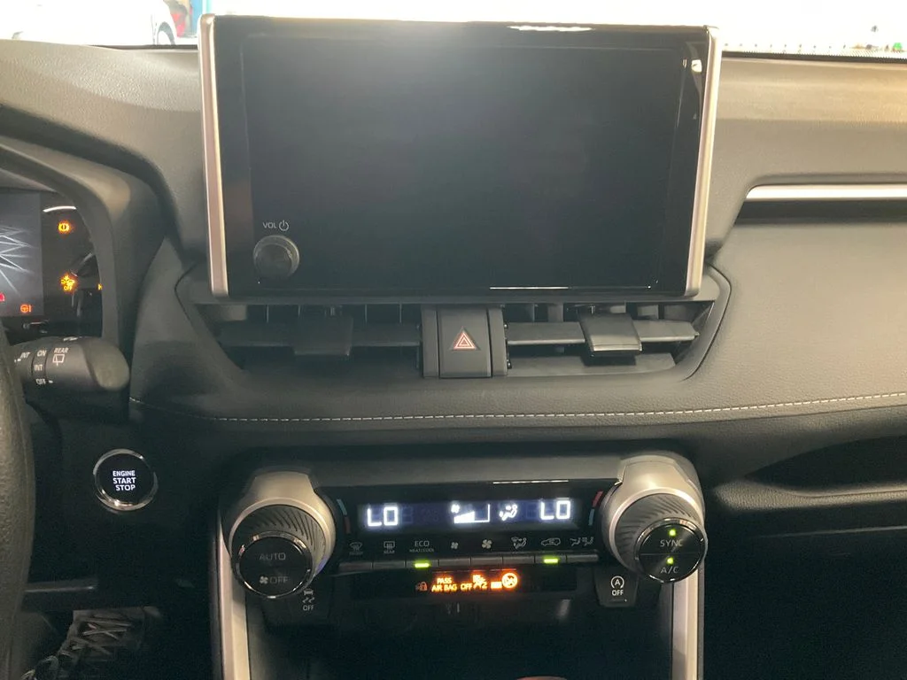 Certified Used 2025 Silver Toyota XLE image 17