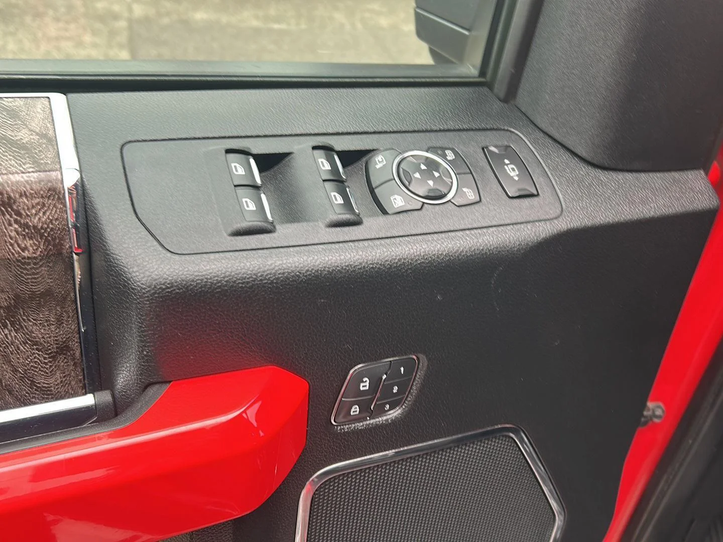 Used 2019 Race Red Ford LARIAT image 9