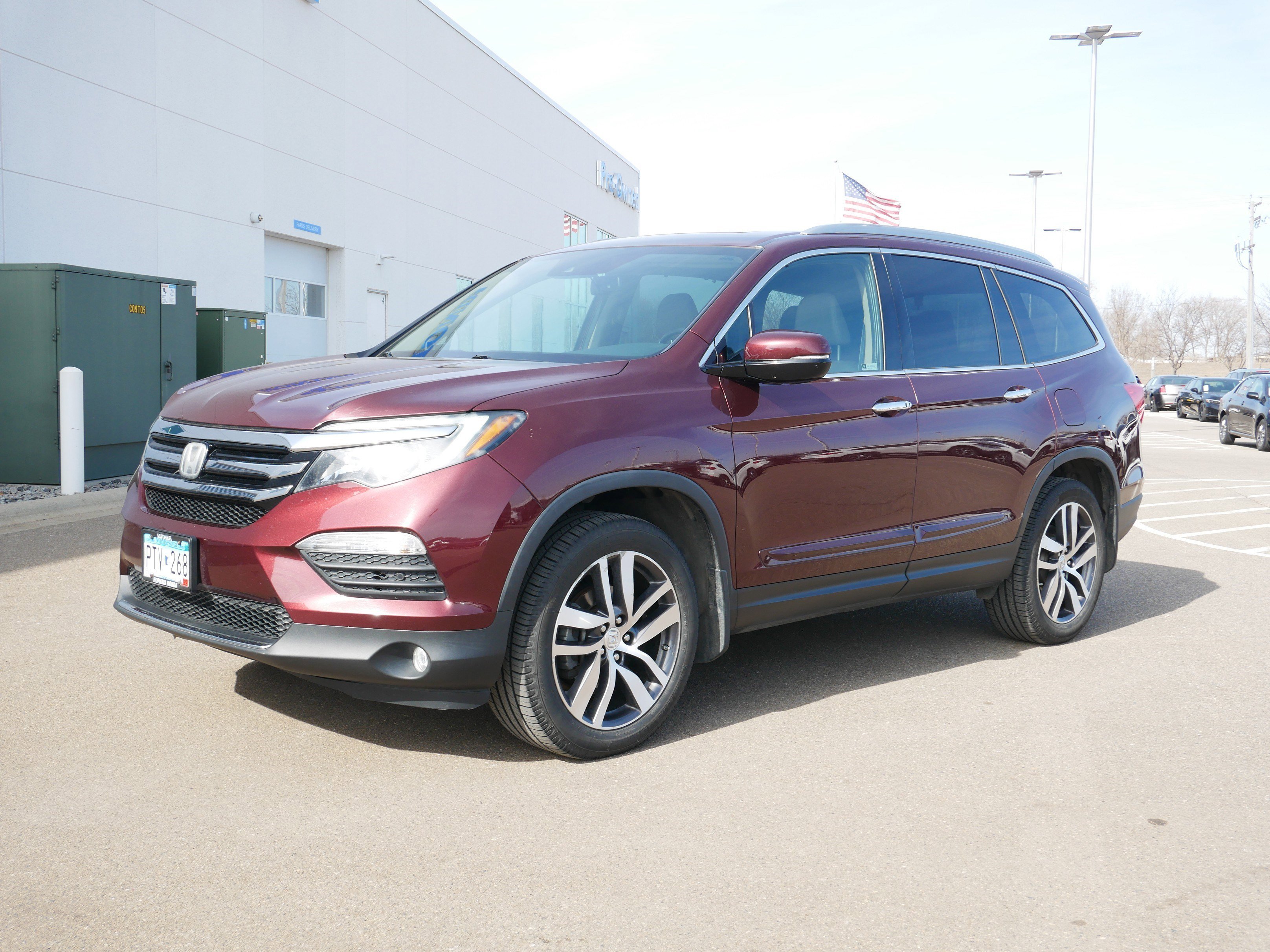 Used 2018 Honda Pilot Touring with VIN 5FNYF6H91JB019361 for sale in Waite Park, Minnesota