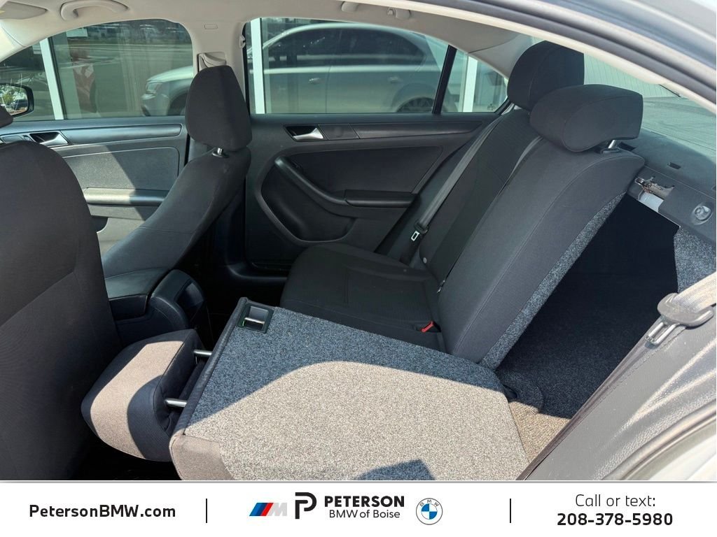 Used 2016 Silver Volkswagen 1.4T S image 14