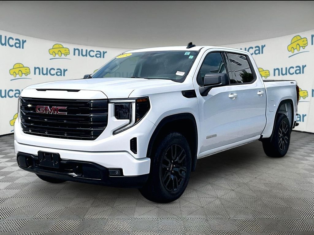 Used 2024 White GMC Elevation image 3