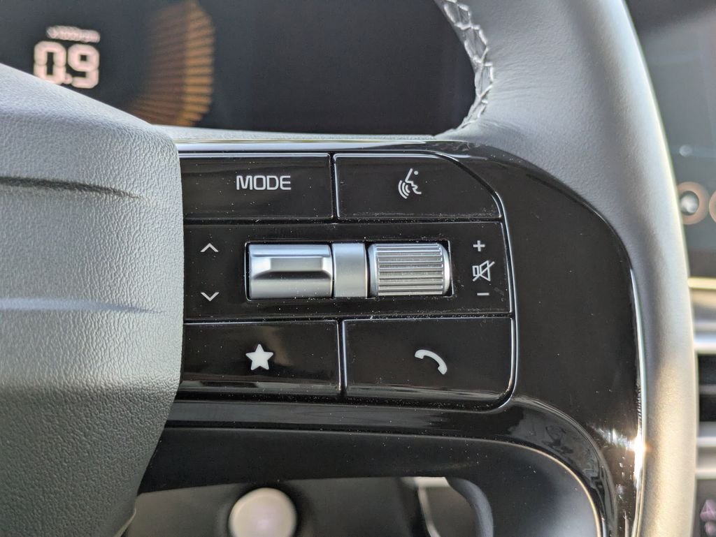New 2026 Glacial White Pearl Kia X-Line EX AWD image 30