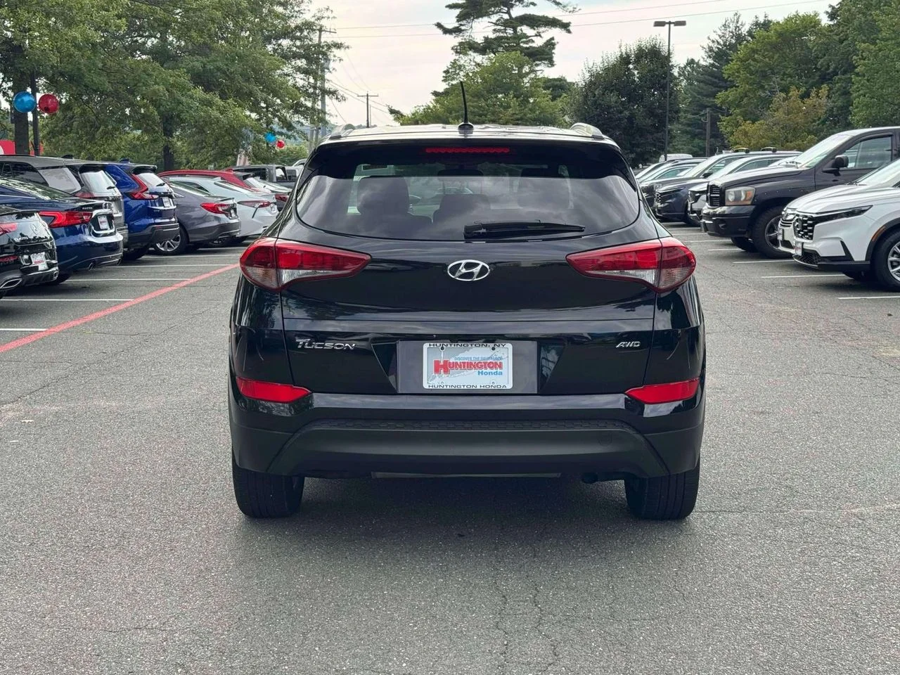 Used 2017 Black Noir Pearl Hyundai SE image 6