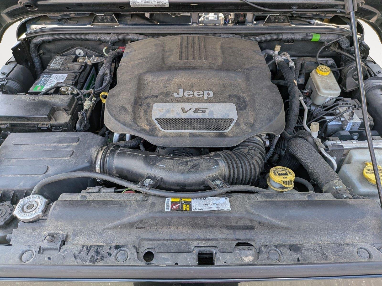 Used 2016 Black Clearcoat Jeep Sport image 31