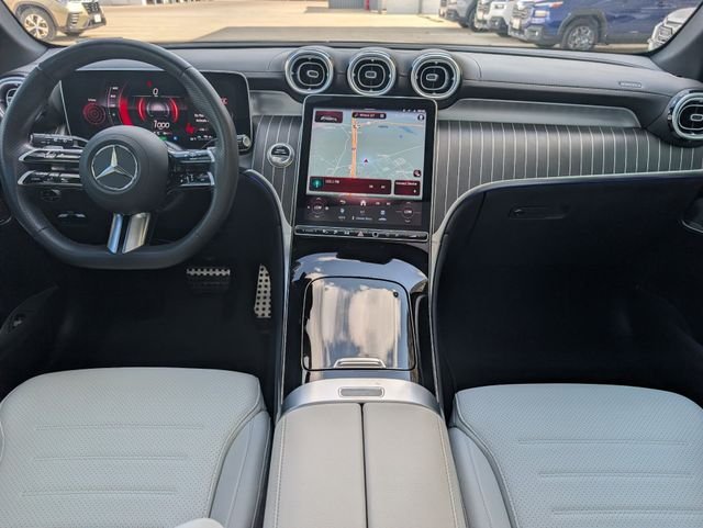 Used 2025 Green Mercedes-Benz GLC 350e image 24