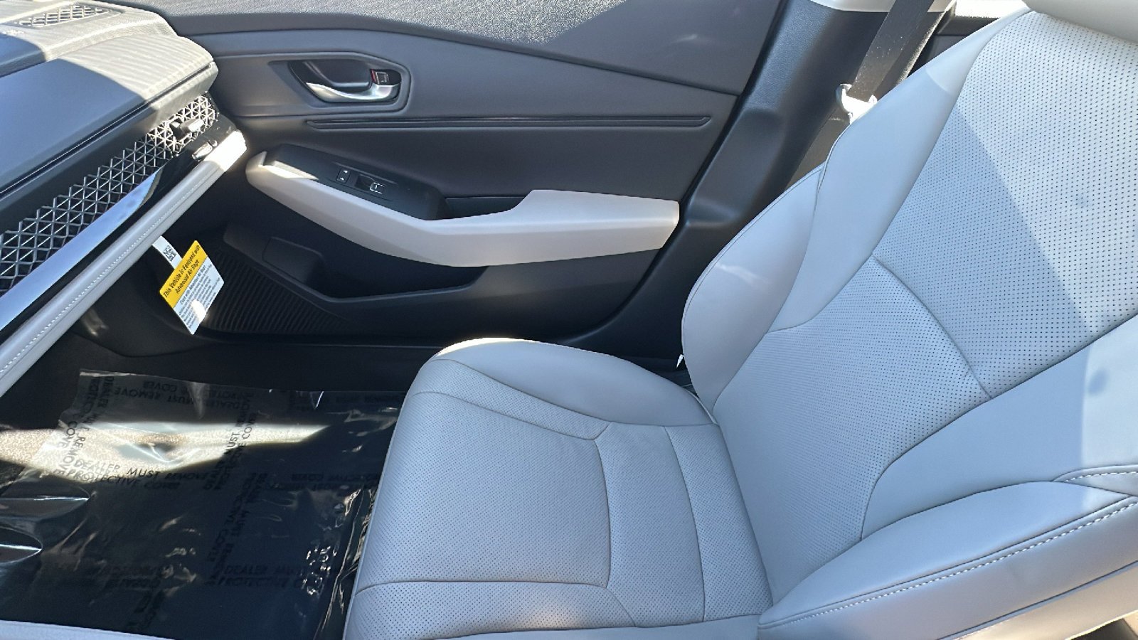 2025 Honda Accord Hybrid EX-L - Photo 12