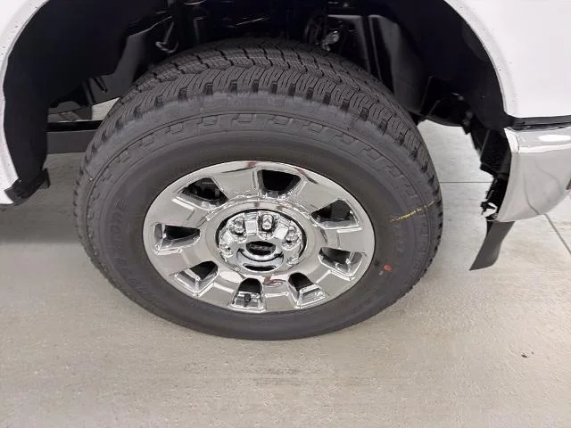 New 2026 Oxford White Ford F-350® Lariat® image 19