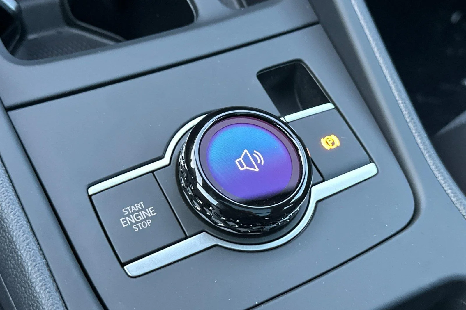 New 2026 Monterey Blue Pearl Volkswagen SE image 21
