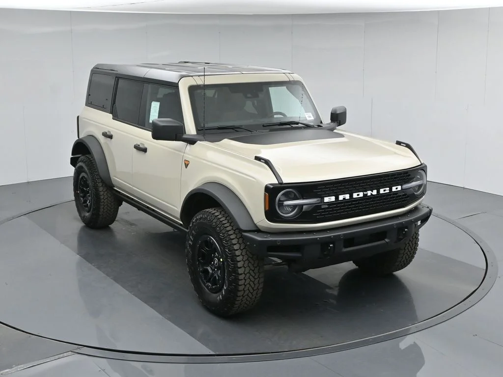 New 2026 Desert Sand Ford Badlands image 37