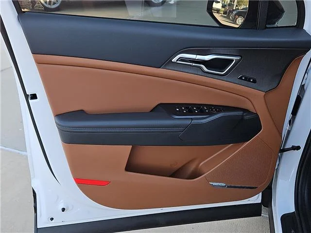 New 2027 Glacial White KIA X-Line All-Wheel Drive image 14