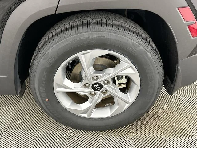 Certified Used 2023 Black Hyundai SEL image 21