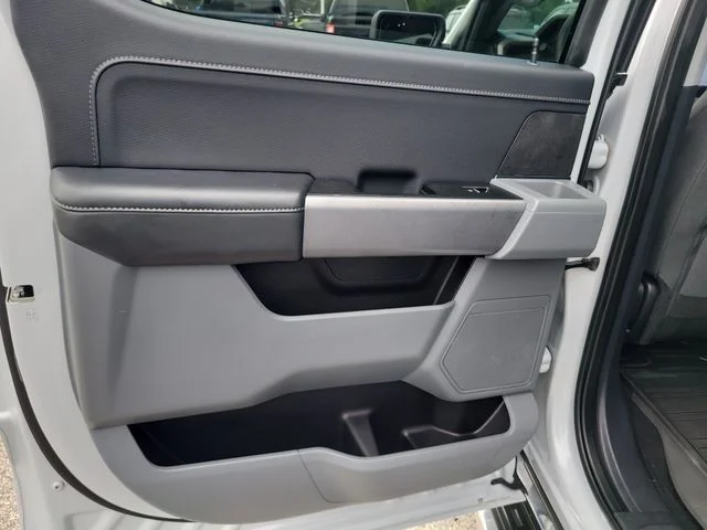 Used 2025 White Ford XLT image 11