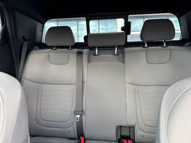 Used 2022 Green Hyundai SEL image 10