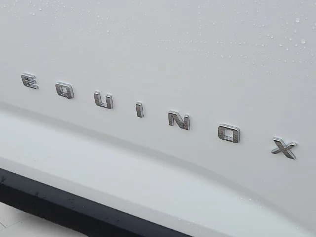 New 2027 Summit White Chevrolet LT image 9