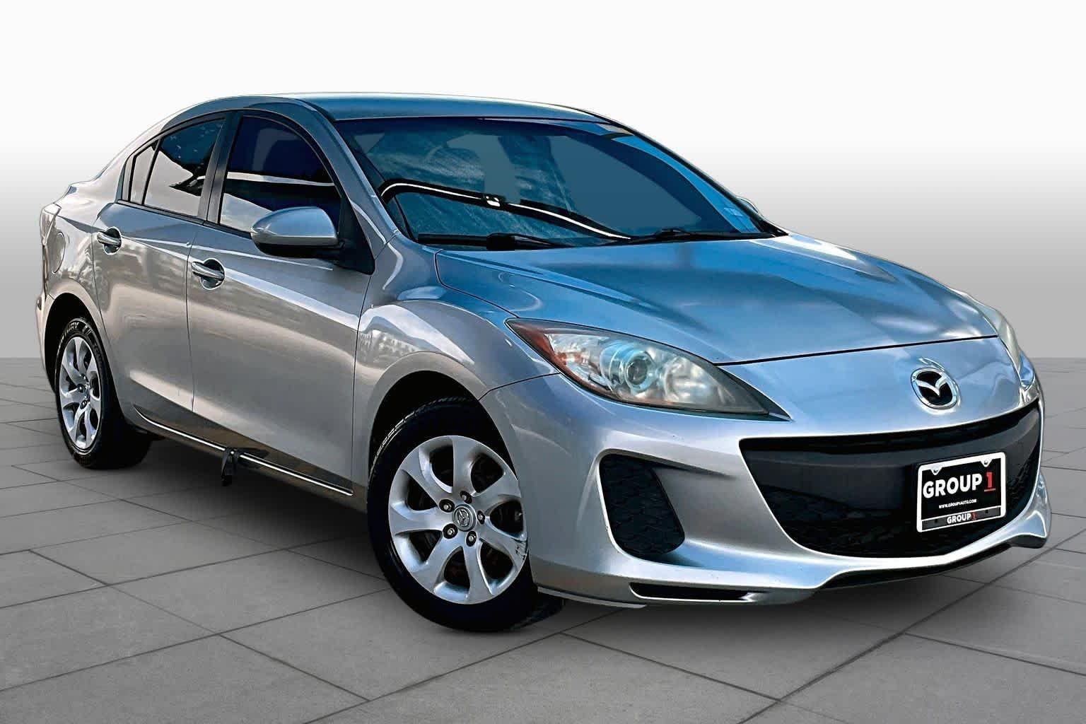 Used 2013 Liquid Silver Metallic Mazda i Sport image 3