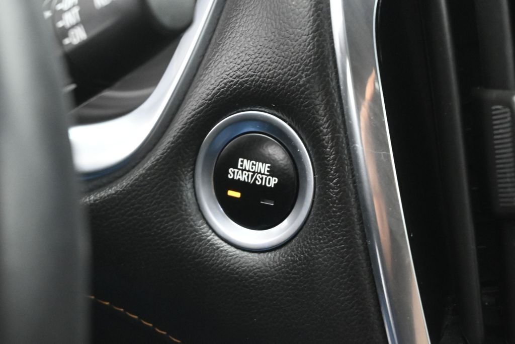 Certified Used 2020 White Chevrolet 3LT image 14