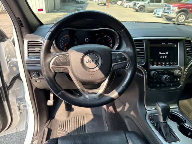 Used 2018 Bright White Clearcoat Jeep Limited image 17