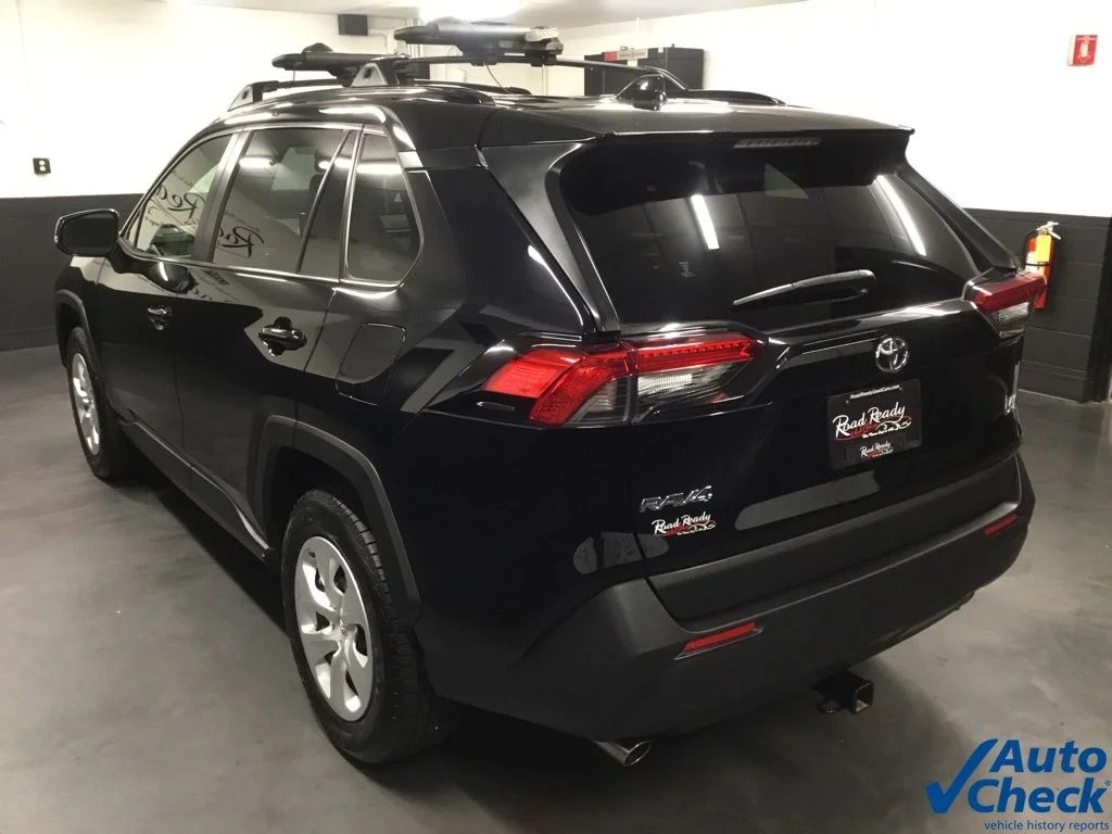 Used 2019 Black Toyota LE image 7