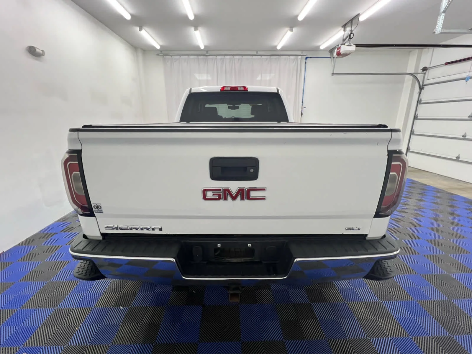 Used 2017 Summit White GMC SLT image 10