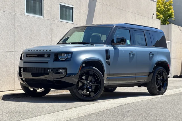 2026 Land Rover Defender X-Dynamic SE