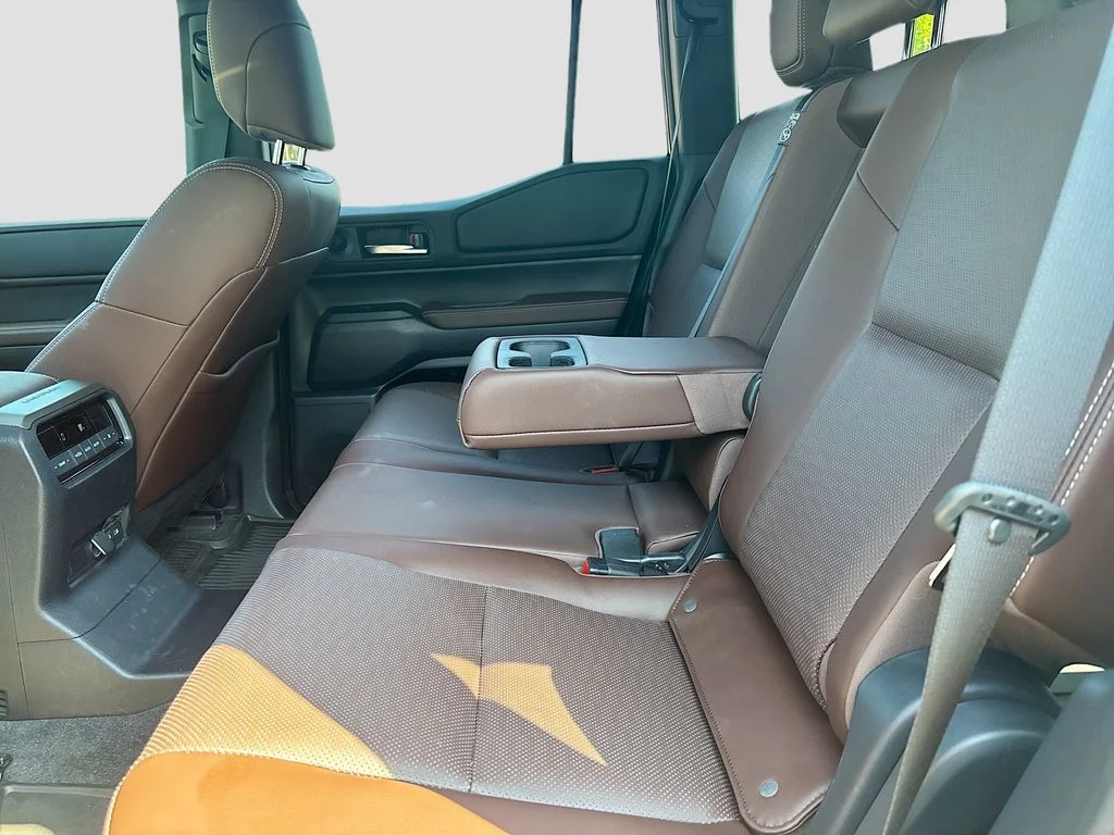 Used 2025  Toyota Base image 17