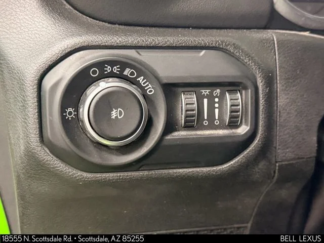 Used 2018 Green Jeep Unlimited Sahara image 15