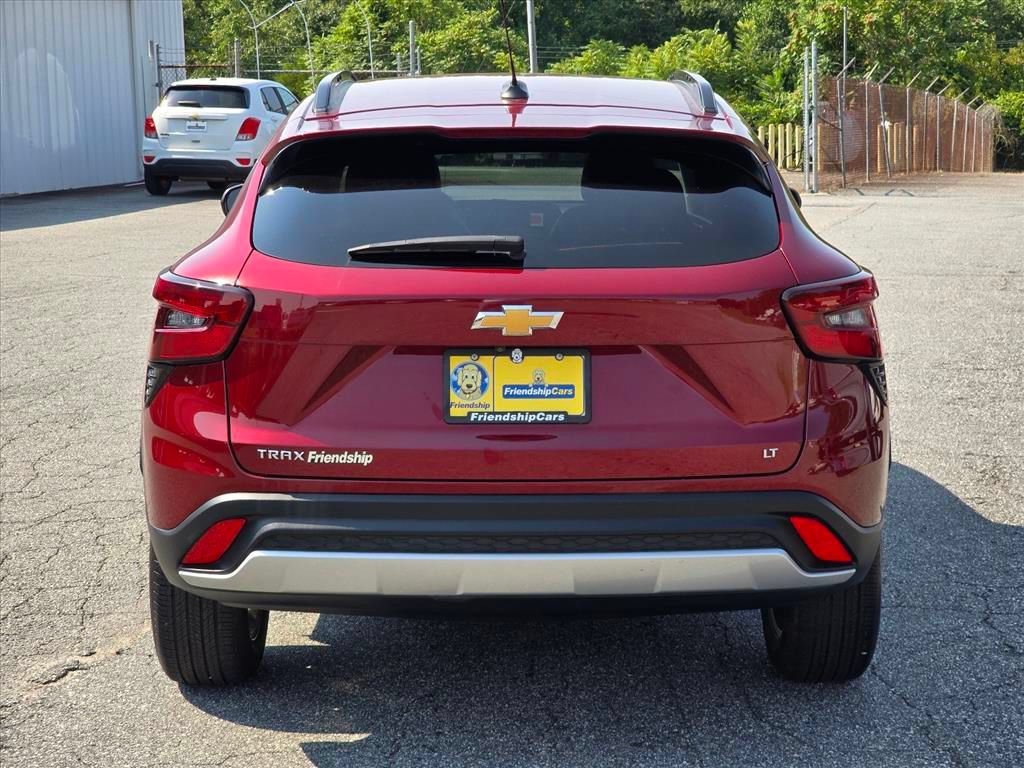 Used 2025 Crimson Metallic Chevrolet LT image 25