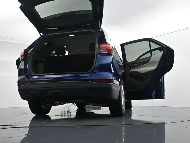 Used 2022 Blue Chevrolet LS image 44