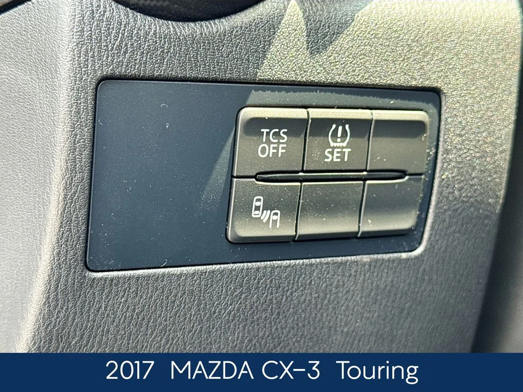 Used 2017 White Mazda Touring image 22