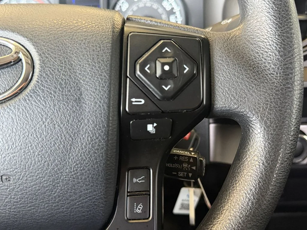 Used 2019 White Toyota SR image 29