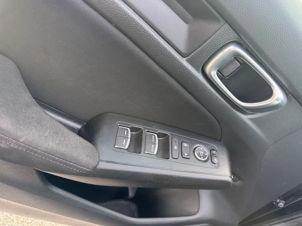 Used 2025 Black Honda LX image 8