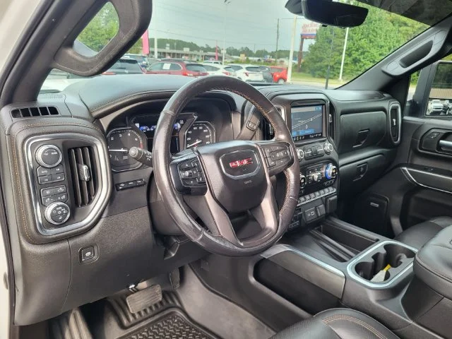 Used 2021 White GMC AT4 image 9