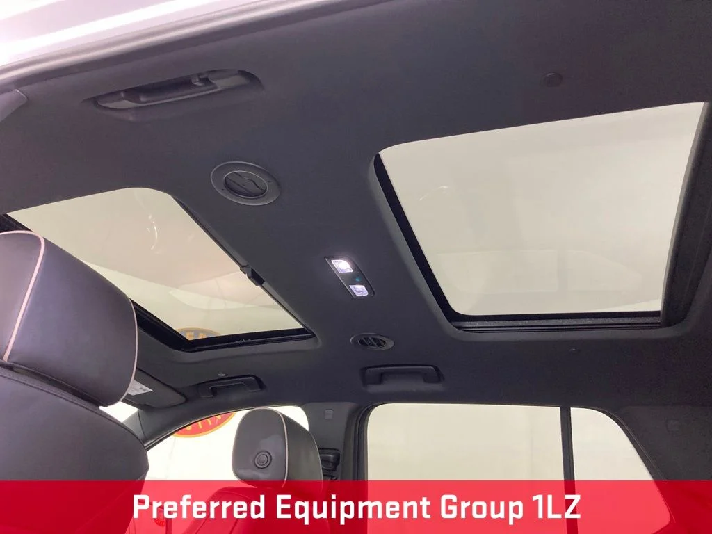 Used 2023 White Chevrolet Premier image 18