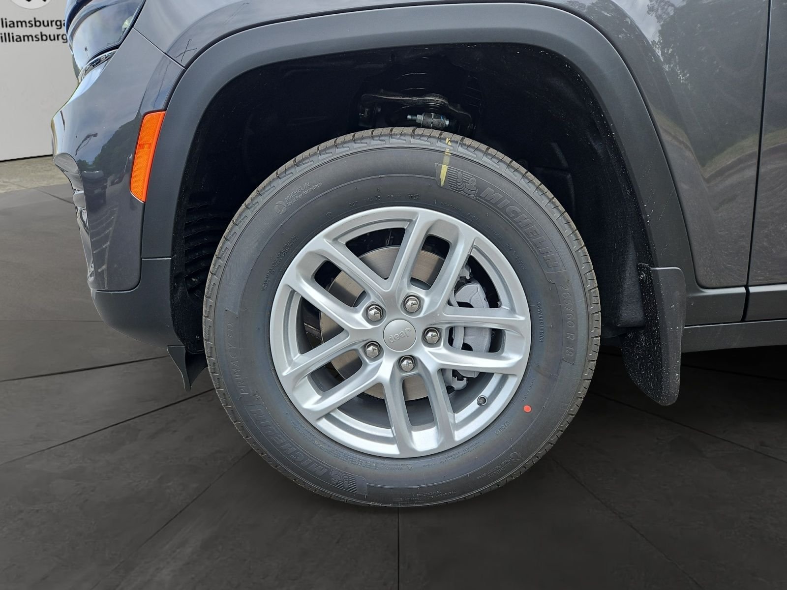 New 2026 Baltic Gray Metallic Clear-Coat Exterior Paint Jeep Laredo image 14