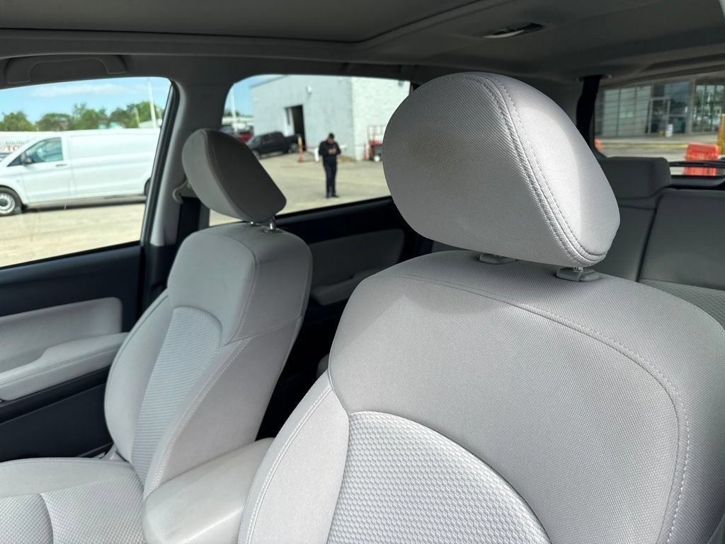Used 2015 Ice Silver Metallic Subaru 2.5i Premium image 24