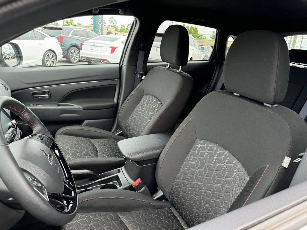 Used 2025  Mitsubishi 2.0 Trail Edition image 24