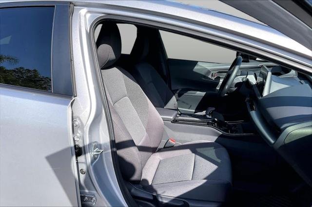 Certified Used 2025 CUTTING EDGE Toyota  image 8
