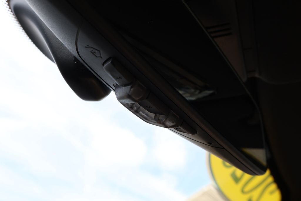 Used 2023 Black BMW i image 36
