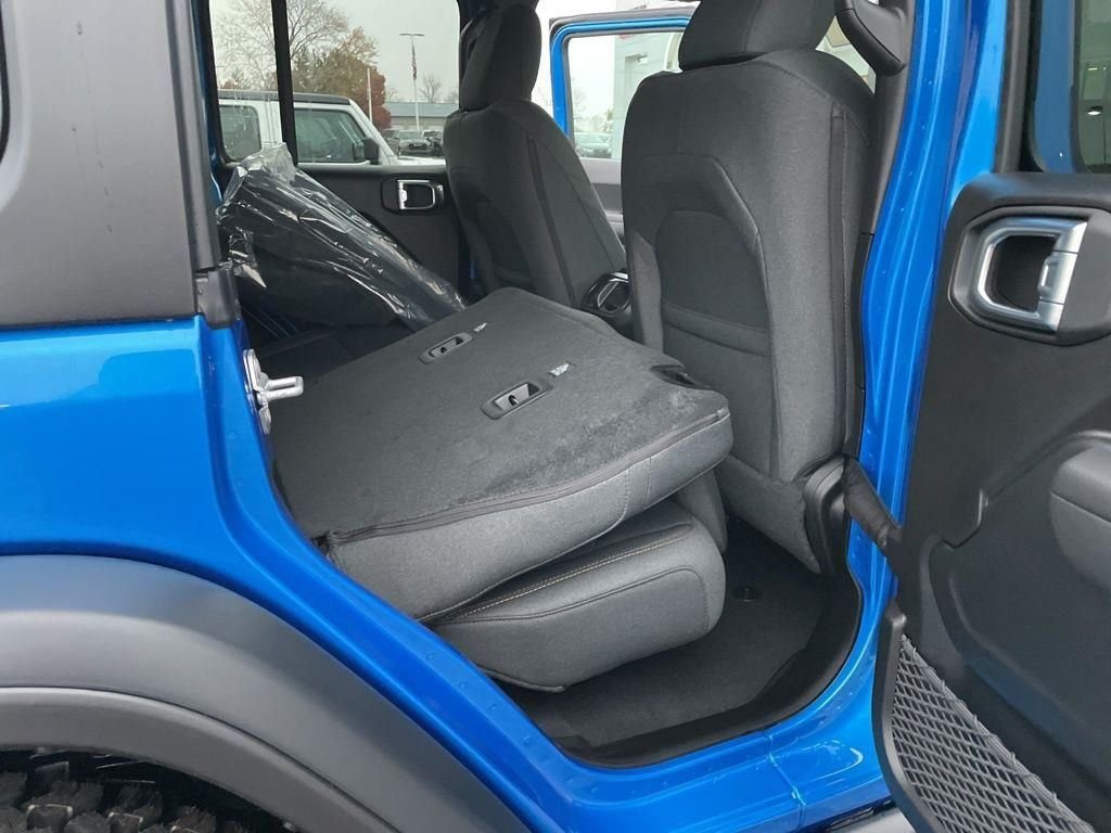 2026 Jeep Wrangler 4-Door Willys - Photo 35