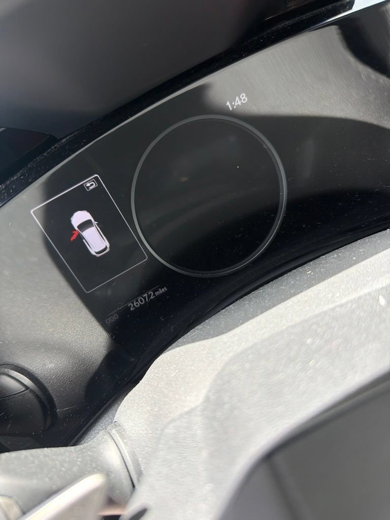 Used 2025 Silver Lexus NX 350 Premium image 2