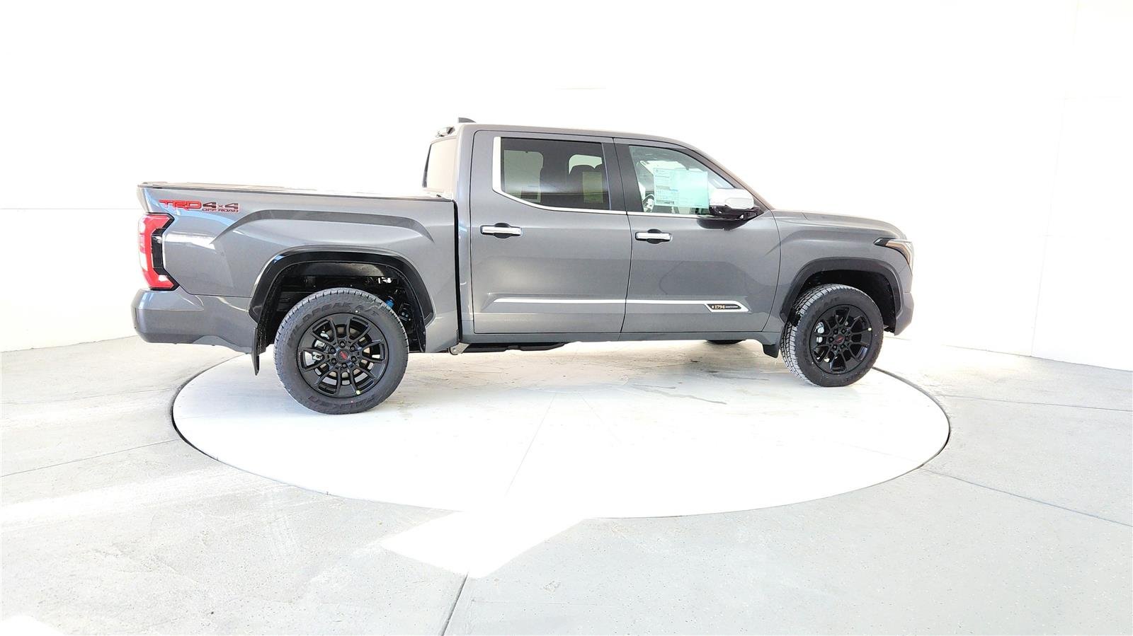 2025 Toyota Tundra 1794 Edition - Photo 6