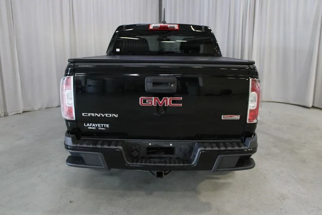 Used 2015 Black GMC SLE1 image 31