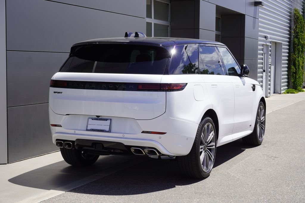 New 2026 Ostuni Pearl White LAND ROVER Dynamic SE image 2